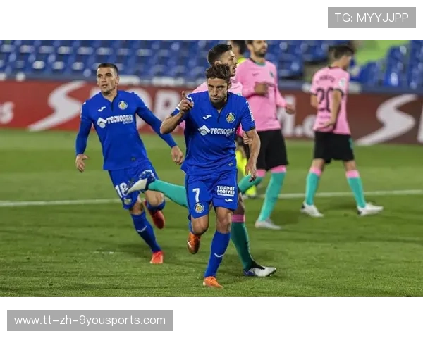 西甲权力格局重塑！皇马巴萨双雄暗战升级