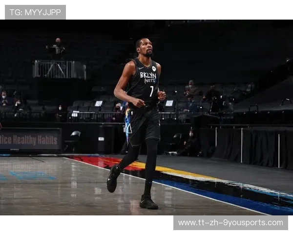 杜兰特带球突破后点传，篮网完成漂亮联动